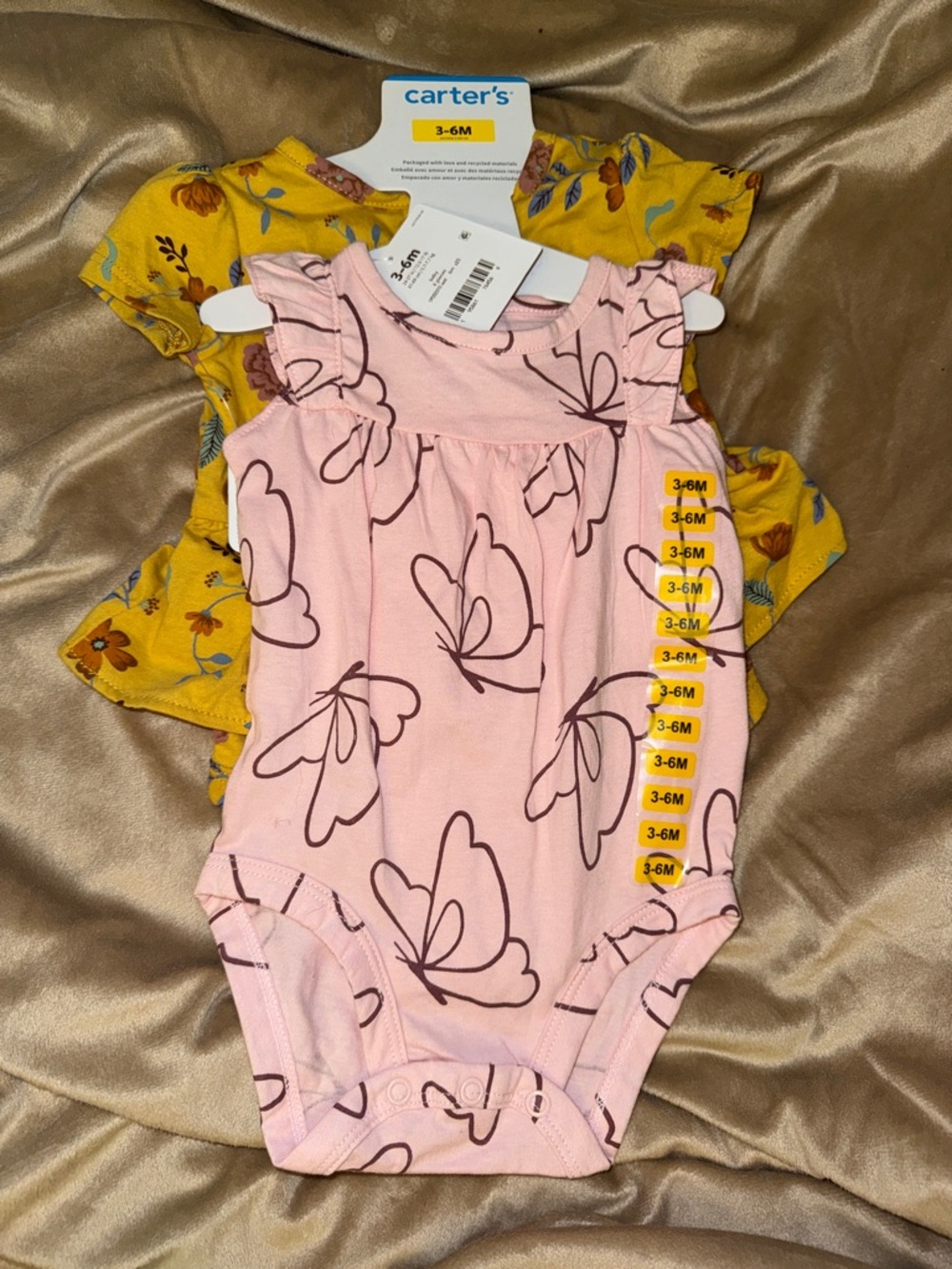 Carter's (2 piece’s) baby girl onesies 3-6M, NWT